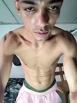 Brayanellatino online show from April 2026 08:42:01 PM