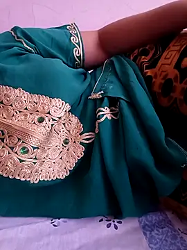 Mroma89six online show from November 2025 02:17:01 PM