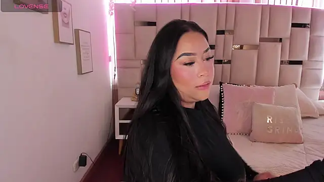 Zoey thompson online show from November 2025 02:55:02 PM