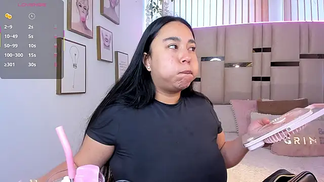 Zoey thompson online show from February 2026 01:36:01 PM