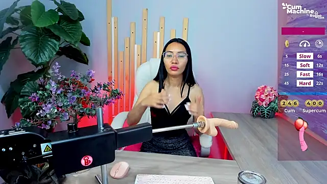 Snapshot of lucyy_liiuu chatting on September 2025 01:10:01 PM lucyy liiuu online show from September 2025 01:10:01 PM