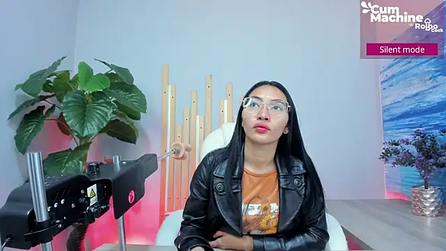 Snapshot of lucyy_liiuu chatting on September 2025 01:02:01 PM lucyy liiuu online show from September 2025 01:02:01 PM