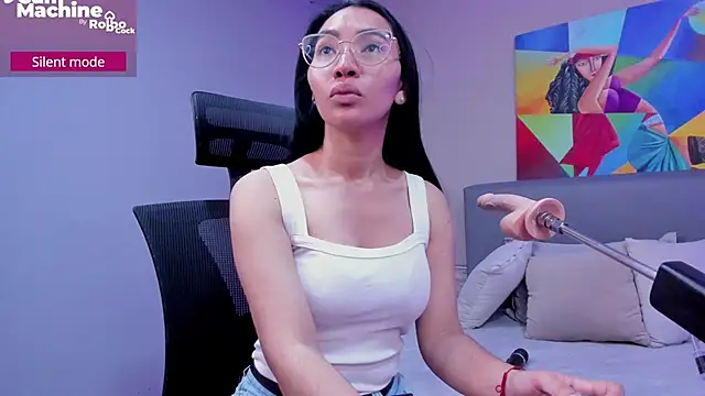 Snapshot of lucyy_liiuu chatting on September 2025 01:05:02 PM lucyy liiuu online show from September 2025 01:05:02 PM