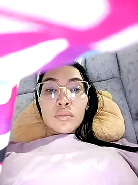 Snapshot of lucyy_liiuu chatting on October 2025 10:52:02 PM lucyy liiuu online show from October 2025 10:52:02 PM