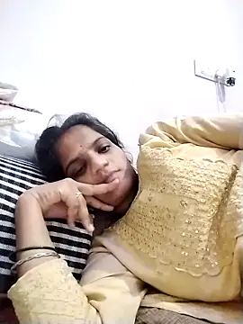 Snapshot of Sofia_kuuu chatting on November 2025 04:58:02 AM Sofia kuuu online show from November 2025 04:58:02 AM