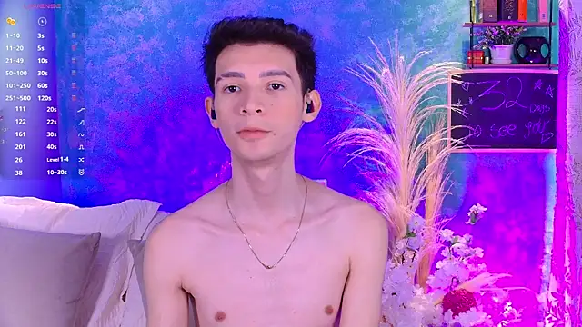 Snapshot of VicenteFerrer chatting on September 2025 04:20:01 PM VicenteFerrer online show from September 2025 04:20:01 PM