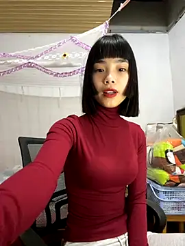 Snapshot of andymi1 chatting on October 2025 01:42:01 AM andymi1 online show from October 2025 01:42:01 AM