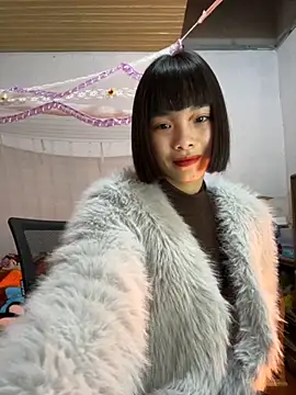 Snapshot of andymi1 chatting on December 2025 02:30:01 AM andymi1 online show from December 2025 02:30:01 AM