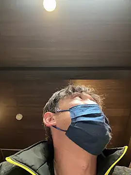 Snapshot of usu0130 chatting on December 2025 02:15:01 PM usu0130 online show from December 2025 02:15:01 PM