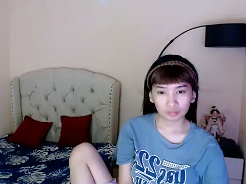 ShantalFoxxy  online show from July 2026 12:41:01 PM