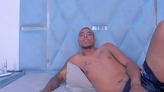 DaylesAndHarry online show from December 2025 12:25:02 PM