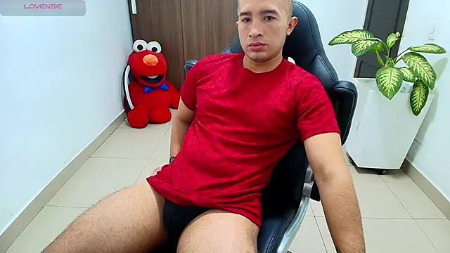 Snapshot of sebastian_oconnor77 chatting on October 2025 12:38:02 PM sebastian oconnor77 online show from October 2025 12:38:02 PM