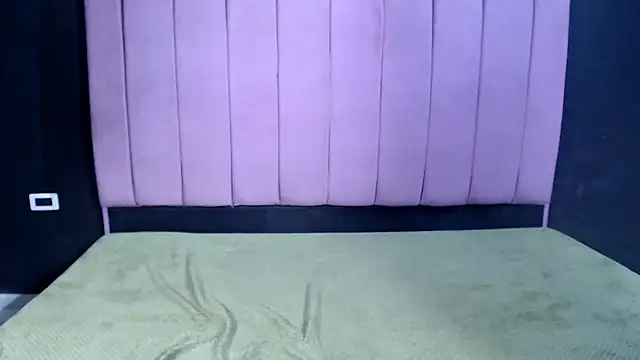 SmallFala online show from September 2025 02:06:01 PM