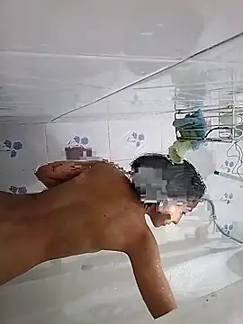 Natzu Choi online show from September 2025 12:29:01 PM