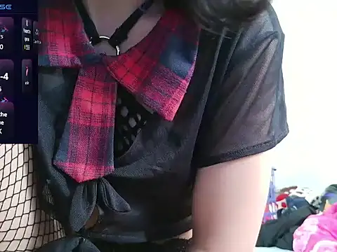 Natzu Choi online show from April 2026 06:25:02 PM