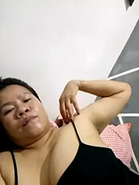 Snapshot of AsianbouncieGIRL chatting on May 2026 04:51:01 AM AsianbouncieGIRL online show from May 2026 04:51:01 AM