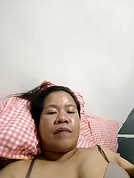 Snapshot of AsianbouncieGIRL chatting on May 2026 06:43:02 AM AsianbouncieGIRL online show from May 2026 06:43:02 AM
