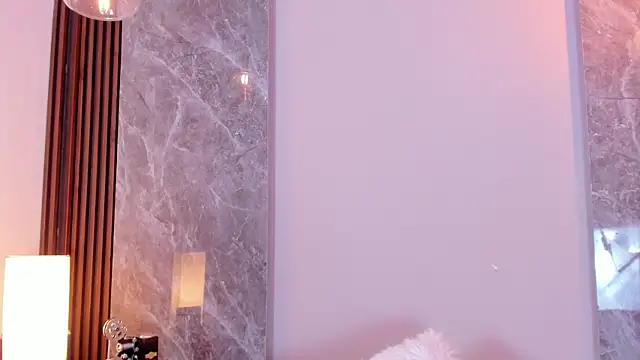 Snapshot of Emma_hunter_ chatting on October 2025 03:49:01 AM Emma hunter online show from October 2025 03:49:01 AM