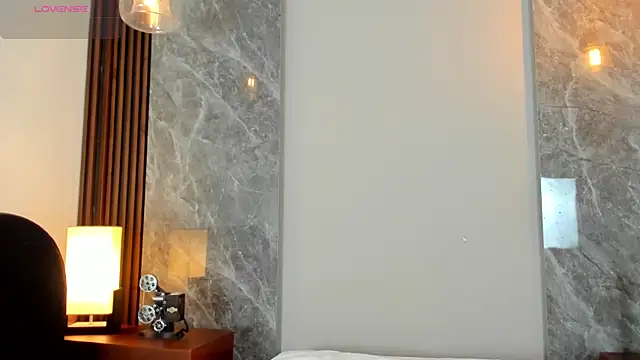 Snapshot of Emma_hunter_ chatting on October 2025 08:11:02 PM Emma hunter online show from October 2025 08:11:02 PM