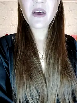 Viola3102 online show from December 2025 07:44:01 PM