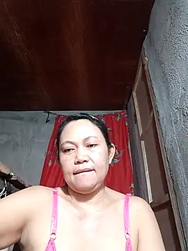 Everleigh mom online show from October 2025 10:33:02 AM