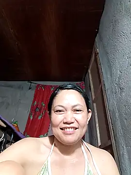 Everleigh mom online show from November 2025 08:16:02 AM