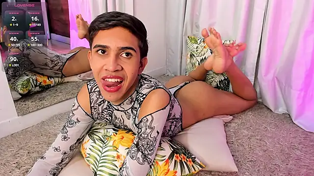 Snapshot of JoshuaSanzz chatting on November 2025 04:34:02 AM JoshuaSanzz online show from November 2025 04:34:02 AM