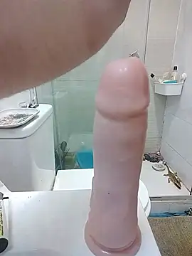 Snapshot of Dianocturno_13 chatting on June 2026 02:41:01 PM Dianocturno 13 online show from June 2026 02:41:01 PM
