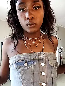 Lsnickykhanyile online show from November 2025 10:41:02 AM