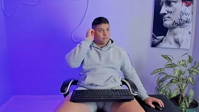 Maximus Steel online show from September 2025 02:57:01 AM