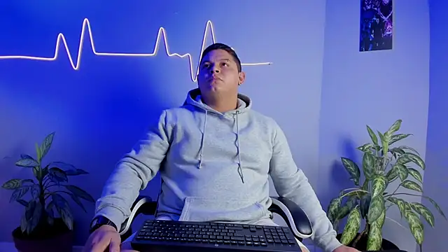 Maximus Steel online show from November 2025 11:42:02 AM