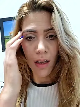 Elianasuarezz online show from January 2026 12:21:01 PM