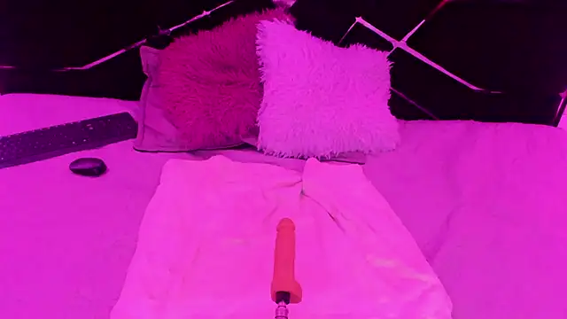 Snapshot of ALYANNA_HOT_ chatting on October 2025 12:13:02 PM ALYANNA HOT online show from October 2025 12:13:02 PM