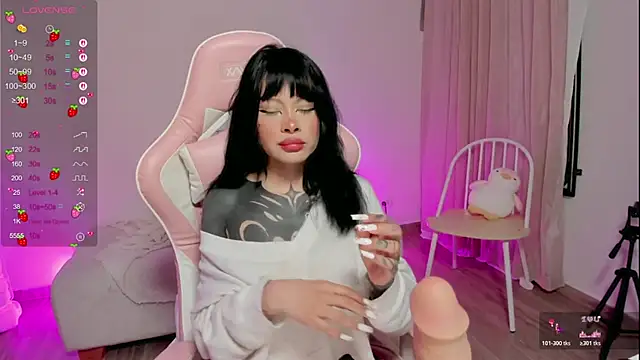 AlinaLukyanova online show from November 2025 04:45:02 AM