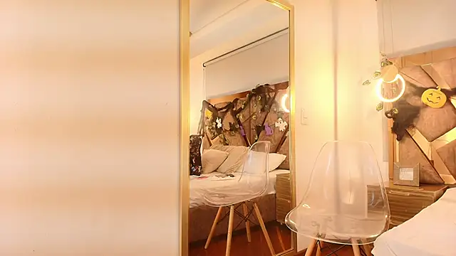 zarah andrew   online show from October 2025 12:23:01 PM