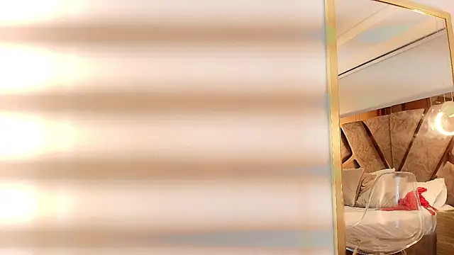 zarah andrew   online show from November 2025 12:26:01 PM