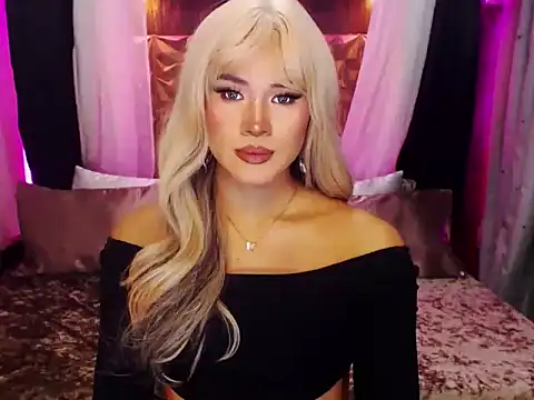 Snapshot of YllanaAltheaXxX chatting on September 2025 08:32:01 PM YllanaAltheaXxX online show from September 2025 08:32:01 PM