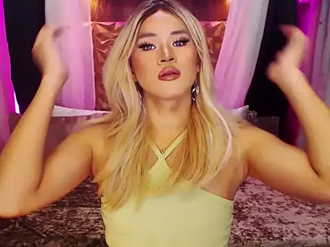 Snapshot of YllanaAltheaXxX chatting on November 2025 10:05:01 AM YllanaAltheaXxX online show from November 2025 10:05:01 AM