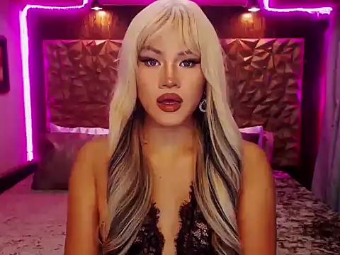 Snapshot of YllanaAltheaXxX chatting on November 2025 02:53:02 PM YllanaAltheaXxX online show from November 2025 02:53:02 PM