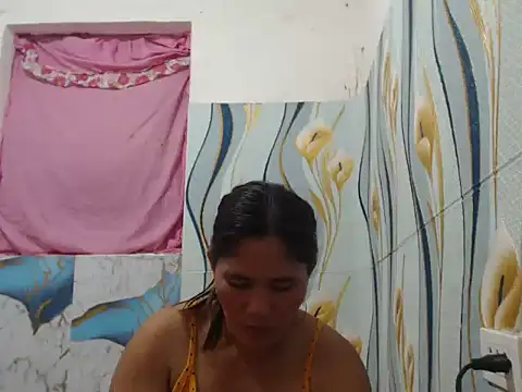 Snapshot of Juicy_69xx chatting on July 2026 11:57:01 AM Juicy 69xx online show from July 2026 11:57:01 AM