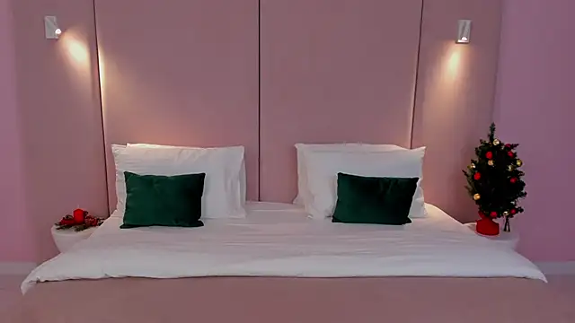 Snapshot of NancyJonson chatting on December 2025 03:04:02 AM NancyJonson online show from December 2025 03:04:02 AM