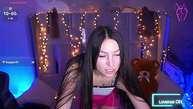 EliseVelour online show from February 2026 01:20:01 PM