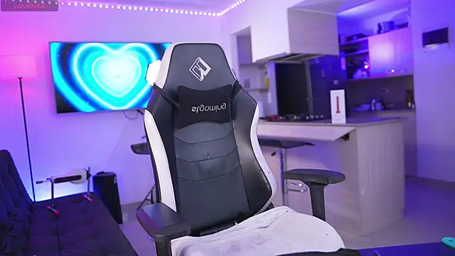 andrea magic69 online show from September 2025 05:01:02 AM