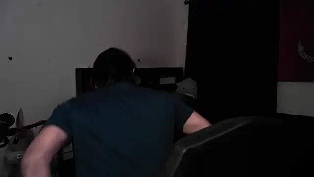 Snapshot of DevilPup75_ chatting on May 2026 05:25:01 AM DevilPup75 online show from May 2026 05:25:01 AM