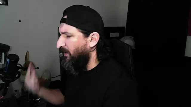 Snapshot of DevilPup75_ chatting on May 2026 07:47:02 AM DevilPup75 online show from May 2026 07:47:02 AM