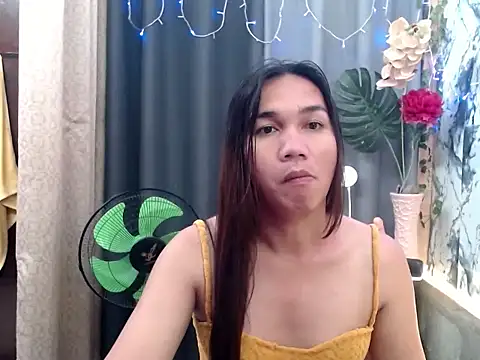 Snapshot of Shikagamhe23 chatting on March 2026 02:13:01 AM Shikagamhe23 online show from March 2026 02:13:01 AM