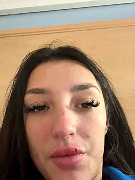 naughtybella05 online show from November 2025 10:47:02 AM