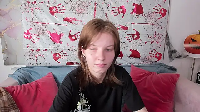 Madelaineses online show from October 2025 09:06:02 AM