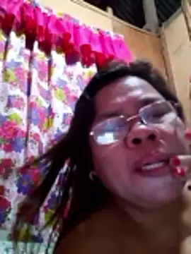 Snapshot of Huge_mama69 chatting on October 2025 06:06:02 AM Huge mama69 online show from October 2025 06:06:02 AM