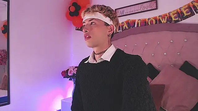 OzorioDany online show from October 2025 04:00:02 AM